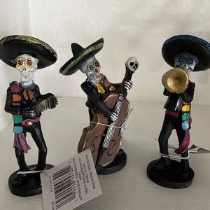 Dia De los muertos mariachi set